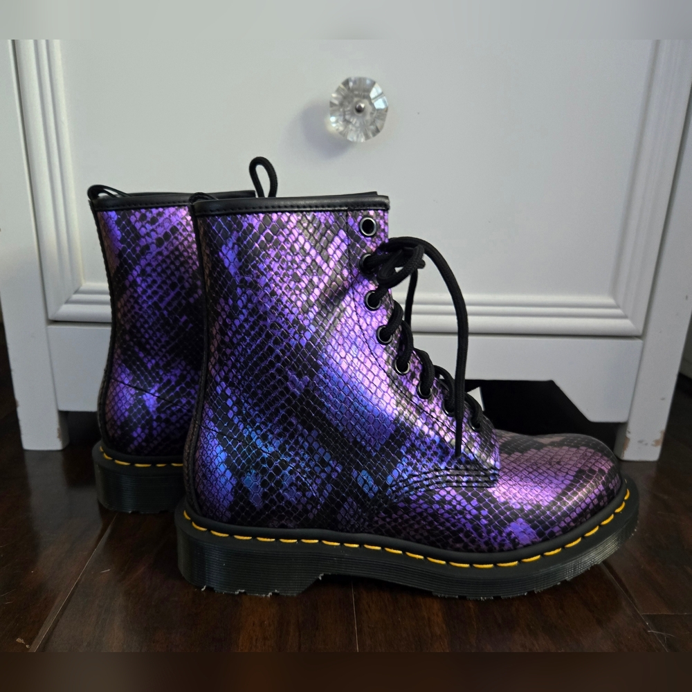 Dr. Martens Purple 1460 Snake Print Emboss Leather Lace Up Boots Size 6 NWT